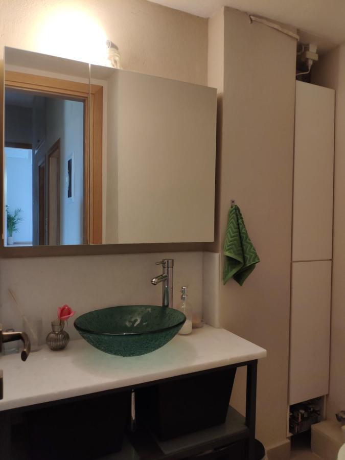 Olive Tree Cottage 2 เนอาเปรามอส ภายนอก รูปภาพ